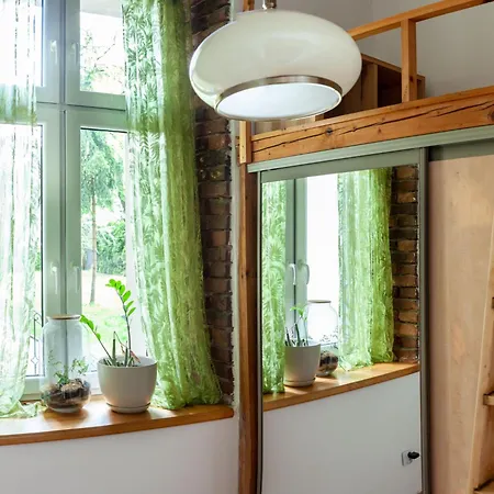 No5 Szlak Street Apartment *